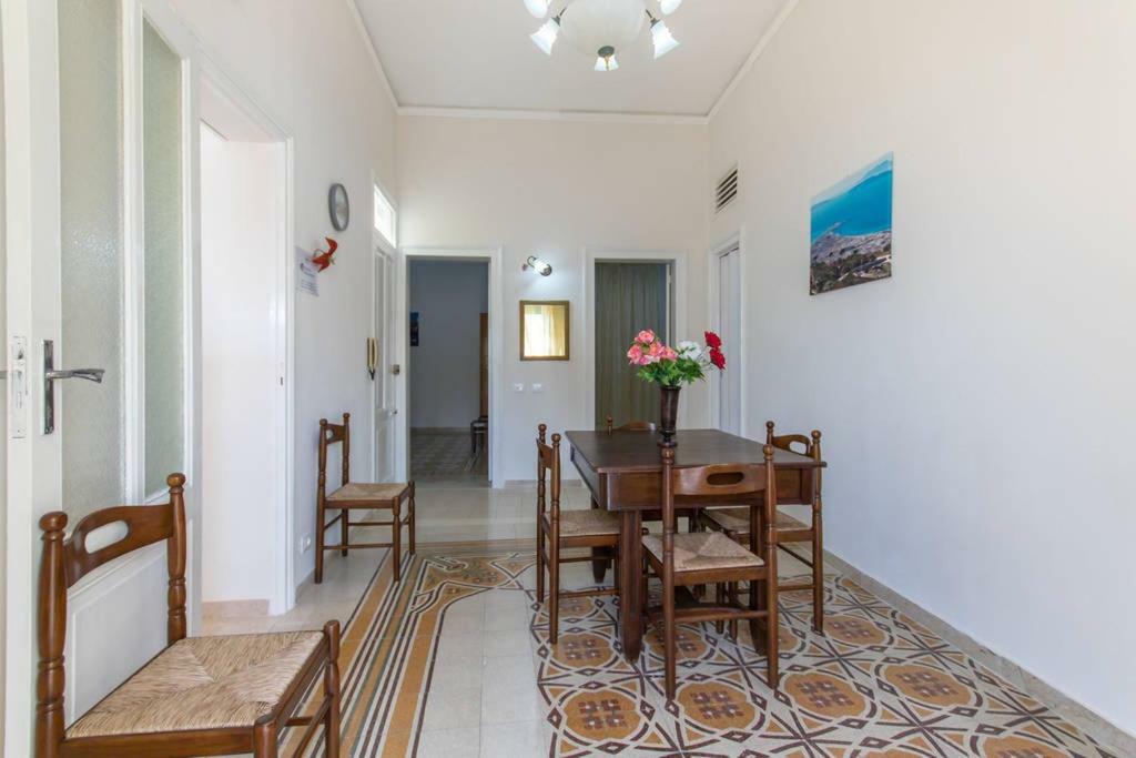 The Twins Rooms In Trapani 1 Dış mekan fotoğraf