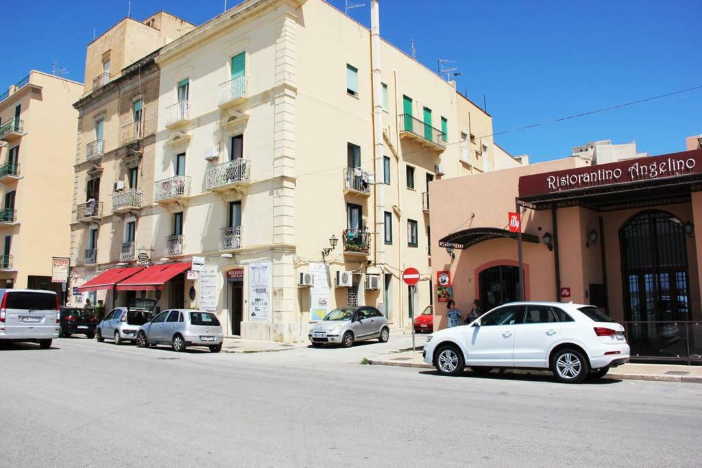 The Twins Rooms In Trapani 1 Dış mekan fotoğraf